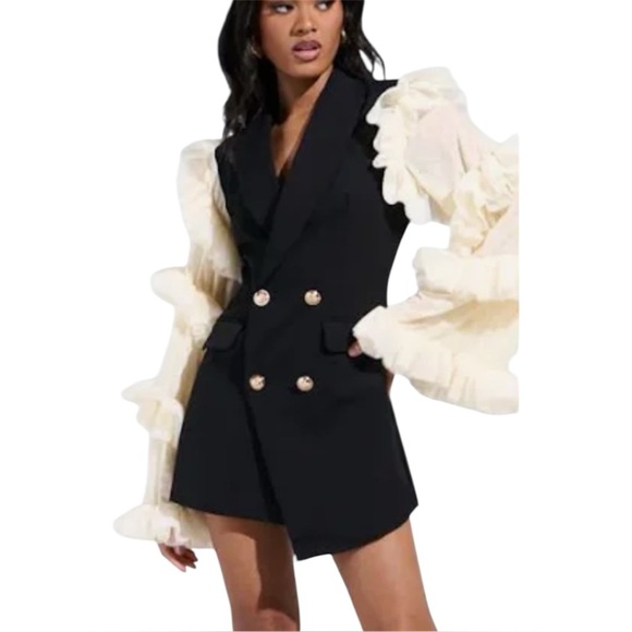 akaira blazer dress black Black Strapless Knit Crepe Blazer Midi Dress main image 1